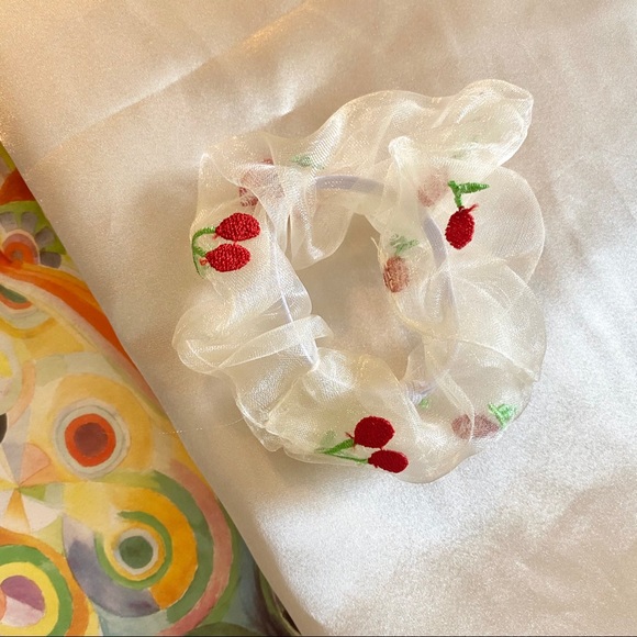 💕Last one Bundle of 3 x Scrunchie Tie Flowers - Picture 7 of 7